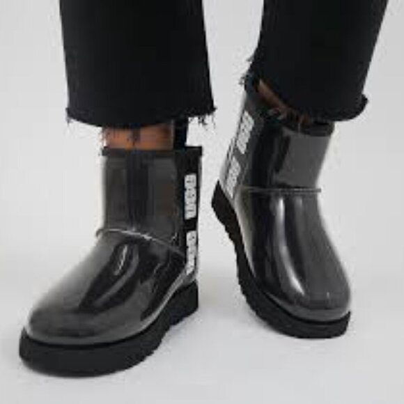 UGG Classic Clear Mini Boot Black Ankle-Height Rain Boots Slip-On women Size 7 - Picture 2 of 9